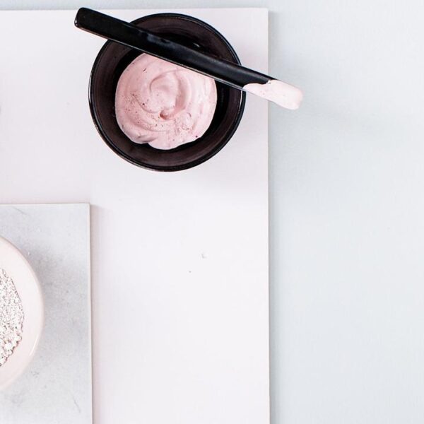 Natuurlijke Flow Cosmetics – Strawberry Milk Mask 2 in 1 – Hyaluronzuur masker